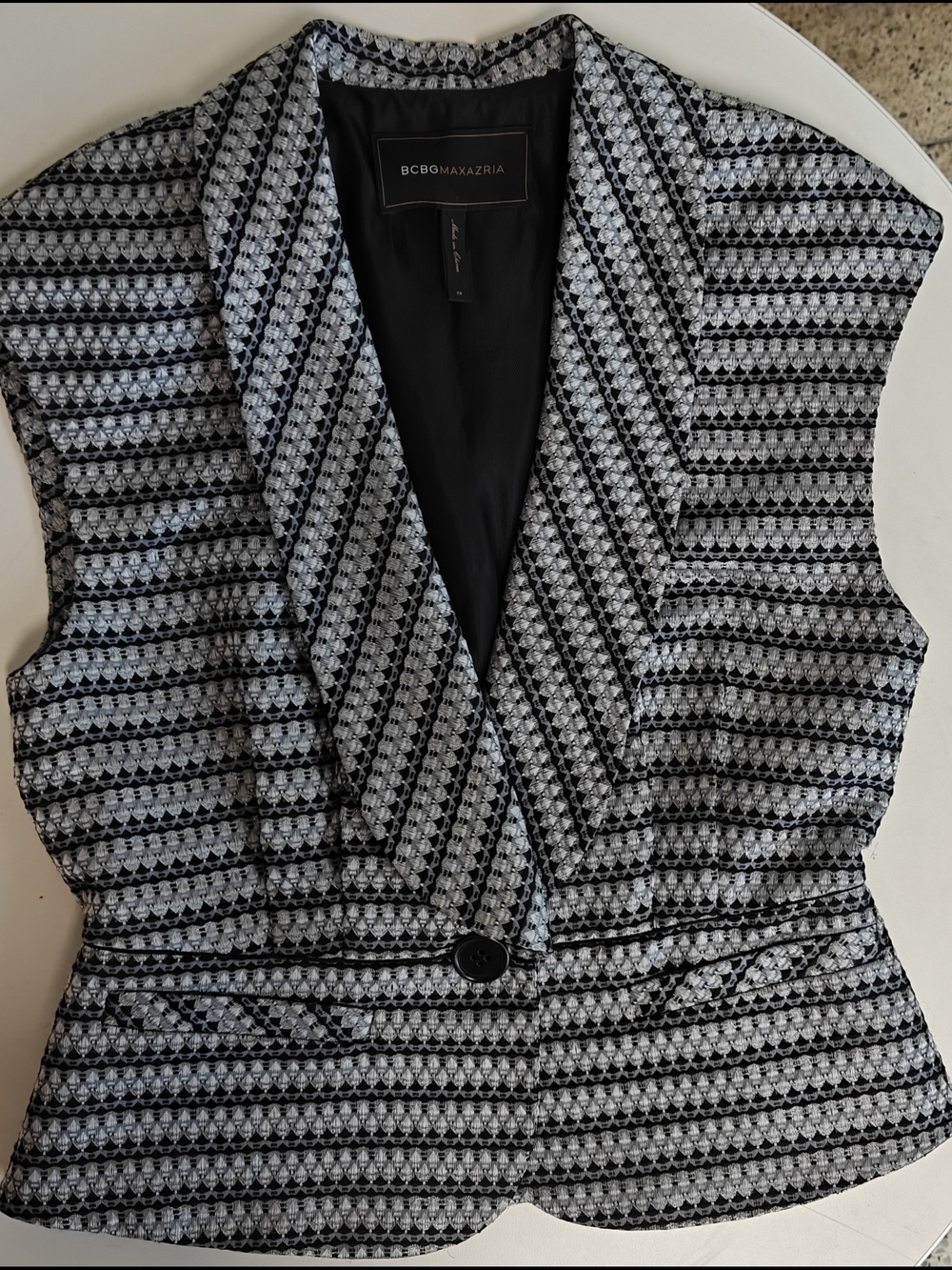 BCBGMAXAZRIA Black and Silver Patterned Sleeveless Blazer